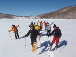 スノーシューハイキング体験ツアー ぐんま赤城山「氷の湖ウォーク」1day