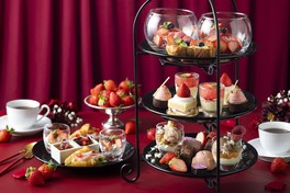 いちごをたっぷりと使用したアフタヌーンティー