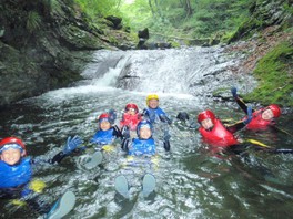 キャニオニング「ぷかぷかキャニオン」長瀞 藤岡 アウトドア自然体験・春夏ツアー