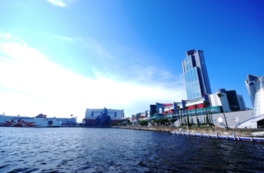 大阪南港に立地している開放的なスペース