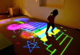 魔法の美術館 ~見て、ふれて、遊べる体感型アート~