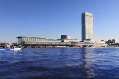 ウォーターフロントにすべての施設が揃っている