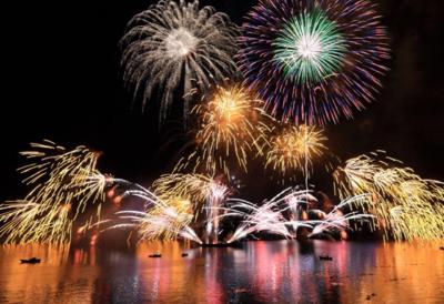 宮津燈籠流し花火大会