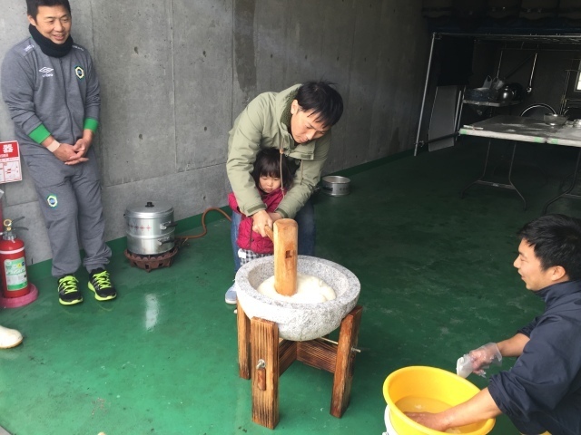 餅つき&あま~い安納芋で焼イモ体験!あんどお菓子のつかみどり
