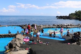 伊豆海洋公園内に夏期限定でオープンする「海に近い磯プール」