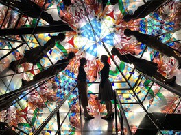 美術館の目玉である世界最大の万華鏡「スフィア」
