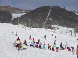 大人も子供も安心して楽しめるスキー場