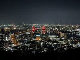 若戸大橋など北九州市の街並みを一望できる人気の夜景スポット