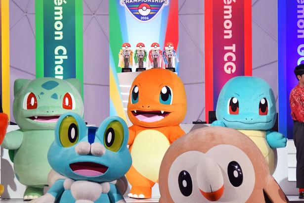 ポケモン歴代“御三家”27匹がずらり…「ポケモンジャパンチャンピオンシップス2026」に先駆け、“M-1チャンピオン”たくろうたちがガチバトル【事後レポート】