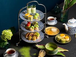 初夏の午後にぴったりのメニューが並ぶ