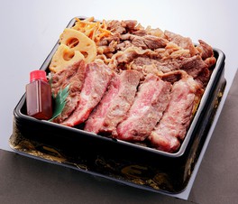 大分「にくの蔵 銀山亭」おおいた和牛 サーロイン・焼きすき重2160円(各日限定数30折)