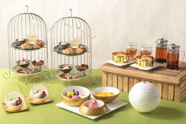 中国料理「王朝」ならではのスイーツ＆セイボリーが並ぶ春のアフタヌーンティー