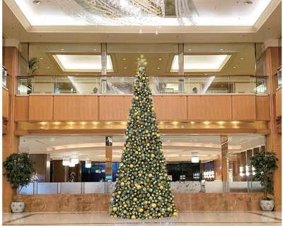 ロイヤルパークホテル クリスマスイルミネーション