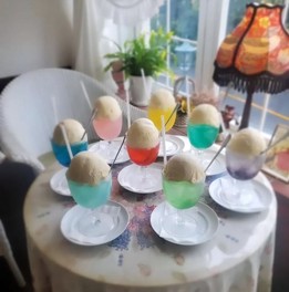 「ゆりあぺむぺる」クリームソーダ(1杯1000円) ※イートイン