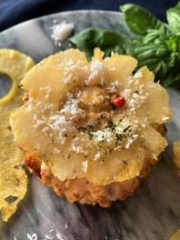 8・7BAKE SH/パイナップルとココナッツのスコーン(756円) ※7月23日(水)～27日(日)出店、各日20点限定