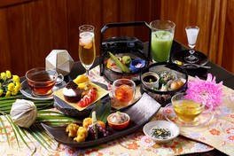 日本料理「花菊」で味わうアフタヌーンティー