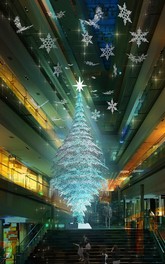 高さ10ｍの3Dプリンター製クリスマスツリーが吹き抜け大階段に登場(イメージ)