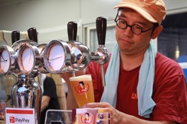 バラエティ豊かな地ビールがそろう