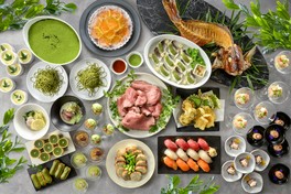 初夏の食材を使ったメニューがずらりと並ぶ