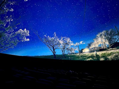 星日和 ー上を向いて歩こうー/プラネタリウム天空