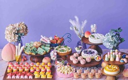 バラエティ豊かなピーチスイーツが楽しめる