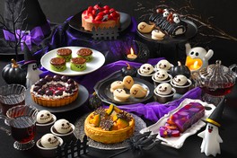 かわいらしいハロウィーンスイーツが食べ放題