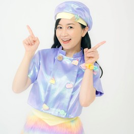 「おねんどお姉さん」として出演中の岡田ひとみさん