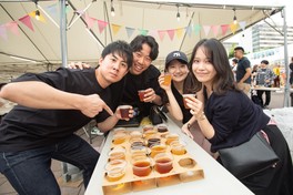 少量ずつクラフトビールを試すことができる飲み比べセットも登場