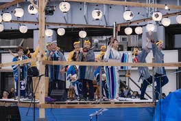 さまざまなミュージシャンによる生演奏盆踊り「すみゆめ踊行列：SUMIBON」
