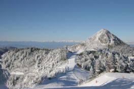 志賀高原のシンボル的存在の山、笠ヶ岳