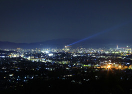愛宕前展望台から東南に広がる京都市街の夜景