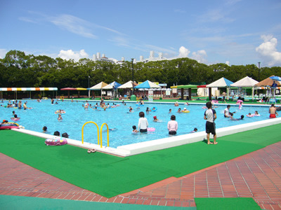 中央公園ファミリープール