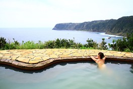 太平洋を見渡せる絶景の露天風呂
