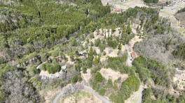 広々としたキャンプ場の風景