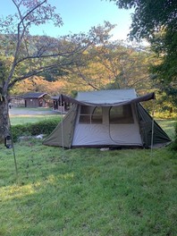 見晴らしもよく静寂のなかキャンプが楽しめる