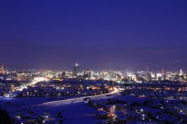 立山連峰の景観が見もの