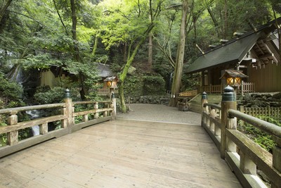 神事の際には多くの参拝者が訪れる