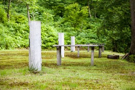 裏磐梯の山々を望める