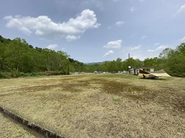 広々としたサイトのキャンプ場