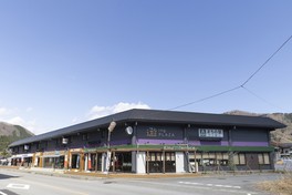 「地産地消・フードロス」など地域に根ざした商業施設だ