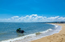 潮干狩りと海水浴が楽しめる