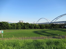 鳥飼西地区のバーベキュー広場
