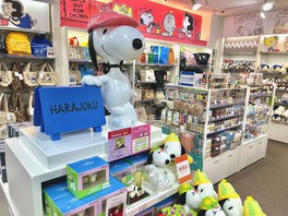 スヌーピーの仲間たちがお出迎え