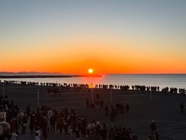 ビーチバレーなどのビーチスポーツが通年楽しめる