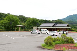 自然に囲まれた緑豊かな道の駅