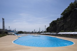 波打ち際をイメージしている