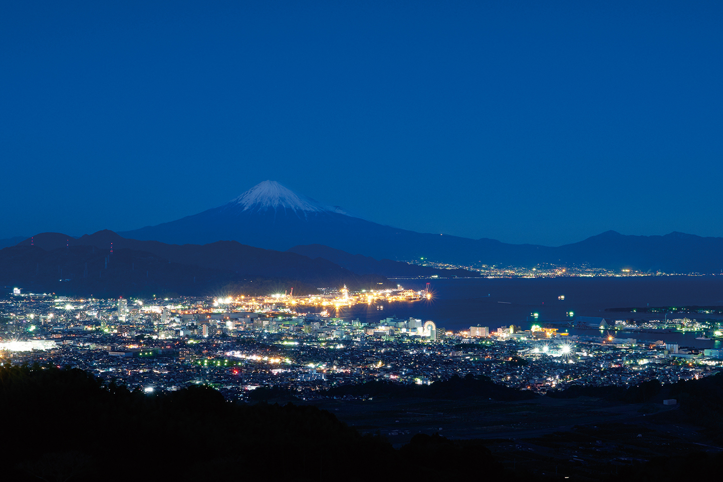 日本平ホテル アッパーラウンジ 屋外テラス 夜景時間 Yakei Hours ウォーカープラス