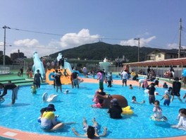 直径1m以上の大きな浮き輪は使用できない