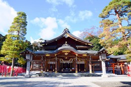 日本三稲荷のひとつに数えられる竹駒神社の社殿