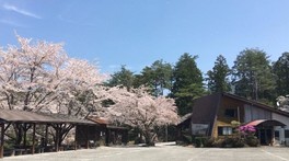 屋根付設備なので雨の日でもバーベキューが楽しめる